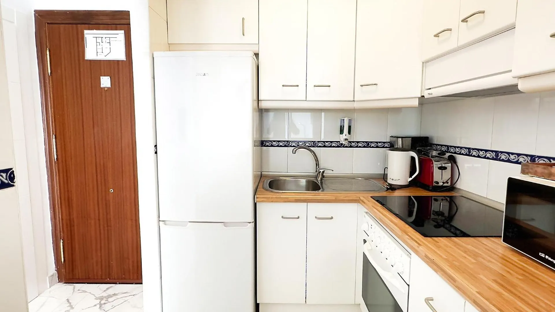 Skol 424 Stunning One-Bedroom Apartment With Sea Views Marbella 0*,  Spain