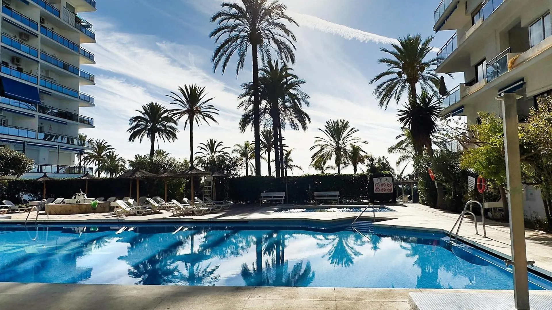 Skol 424 Stunning One-Bedroom Apartment With Sea Views Marbella Spain