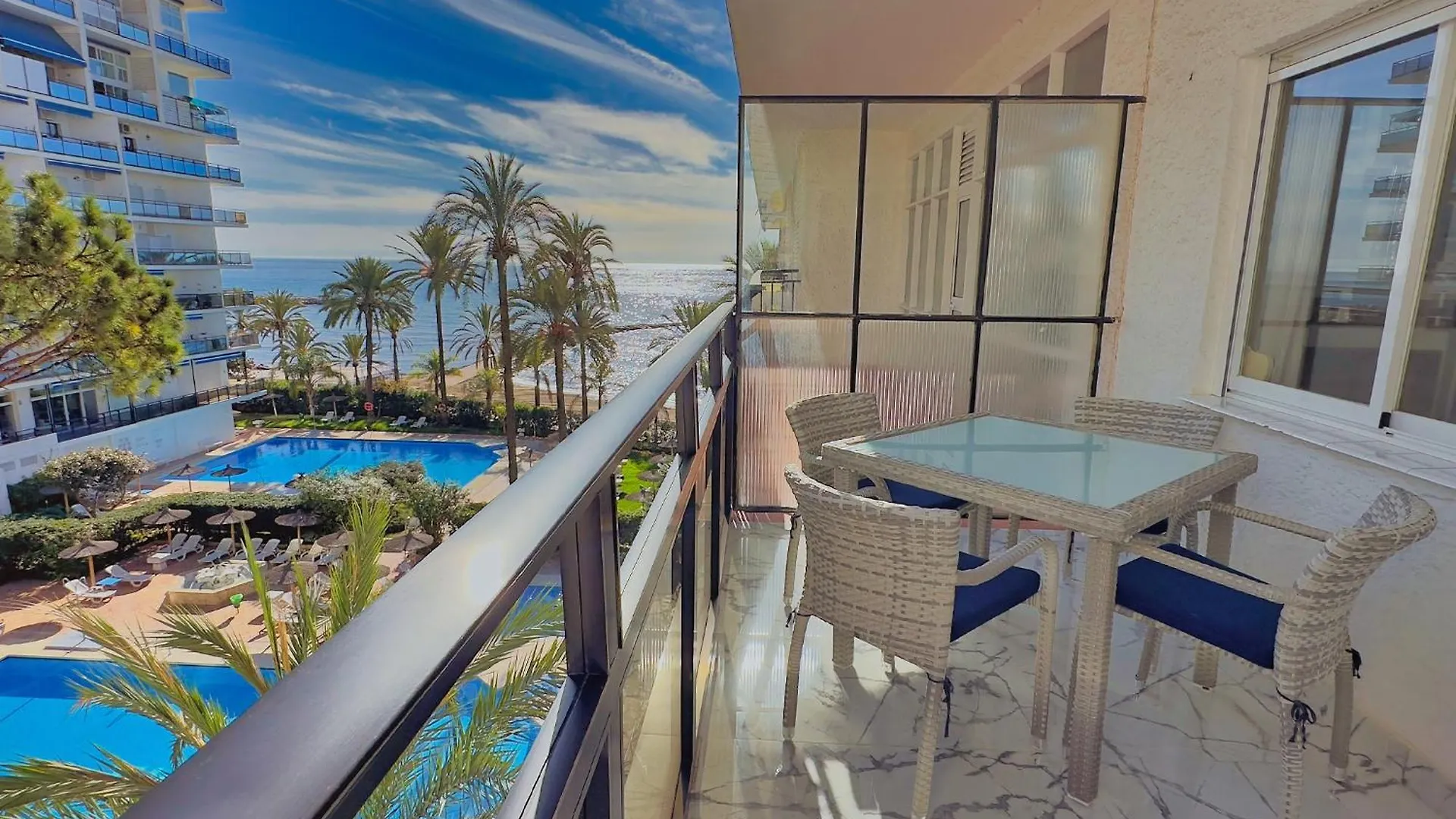 Skol 424 Stunning One-Bedroom Apartment With Sea Views Marbella
